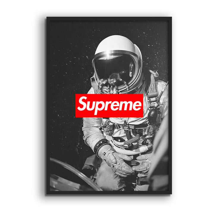 Supreme "Astro"